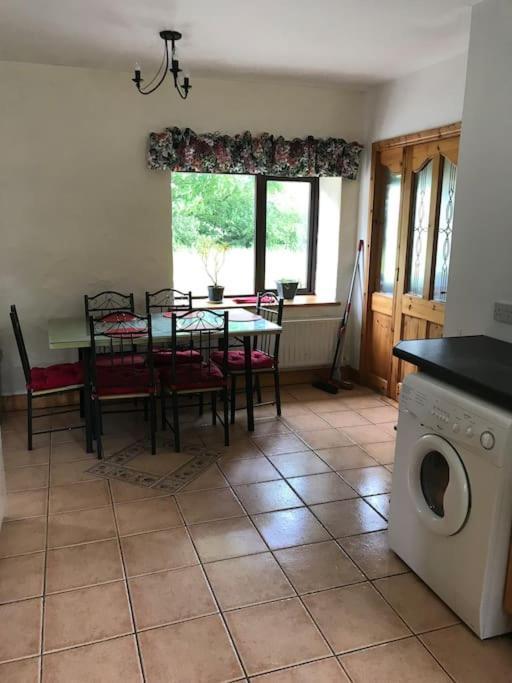Castlegregory-Seaside 2 Bedroomed Cottage Exterior foto